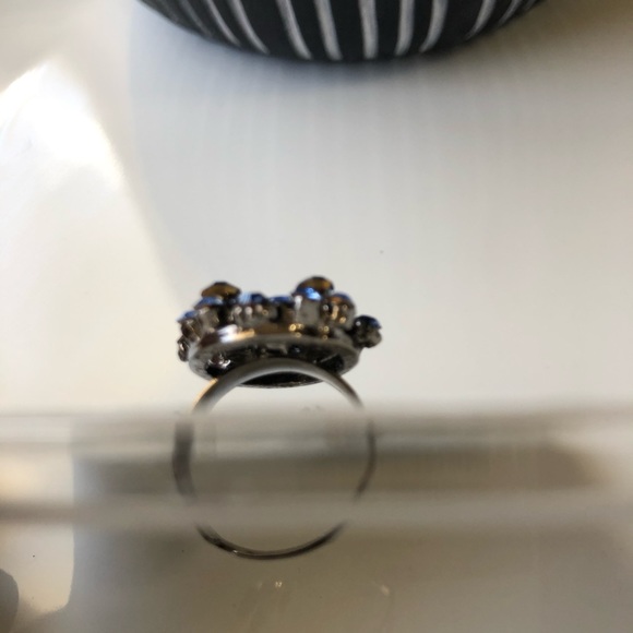 ✨New with Tags Adjustable Blue Crystal Ring - Picture 3 of 5